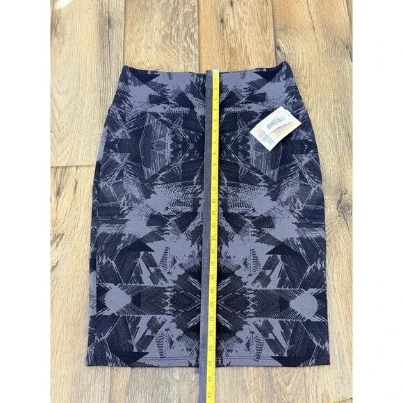 Lularoe Cassie Skirt Women's M Black  Fitted  Pull On Stretch NWT - Picture 6 of 9